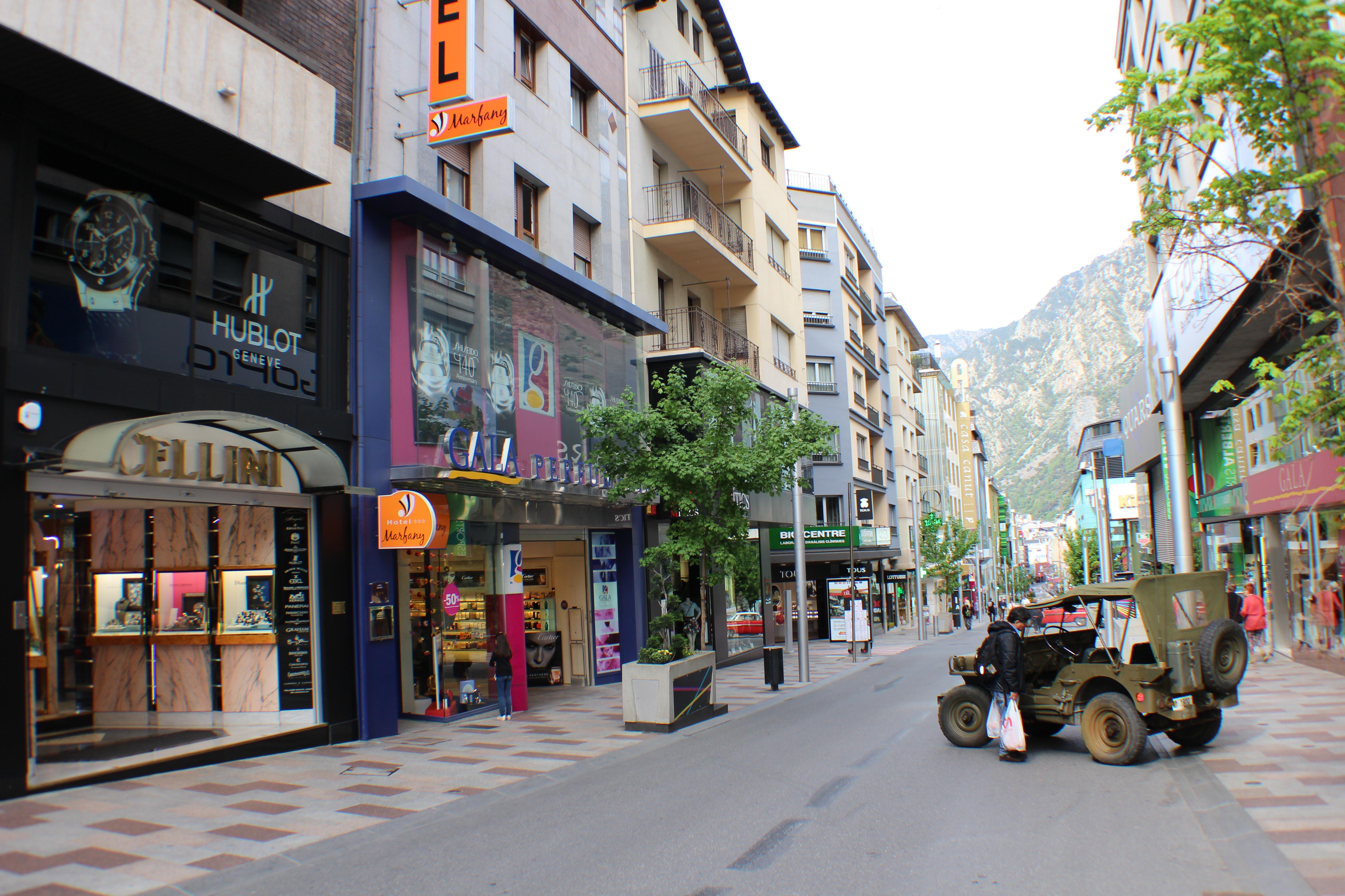 Hotel Marfany Andorra la Vella Exteriör bild